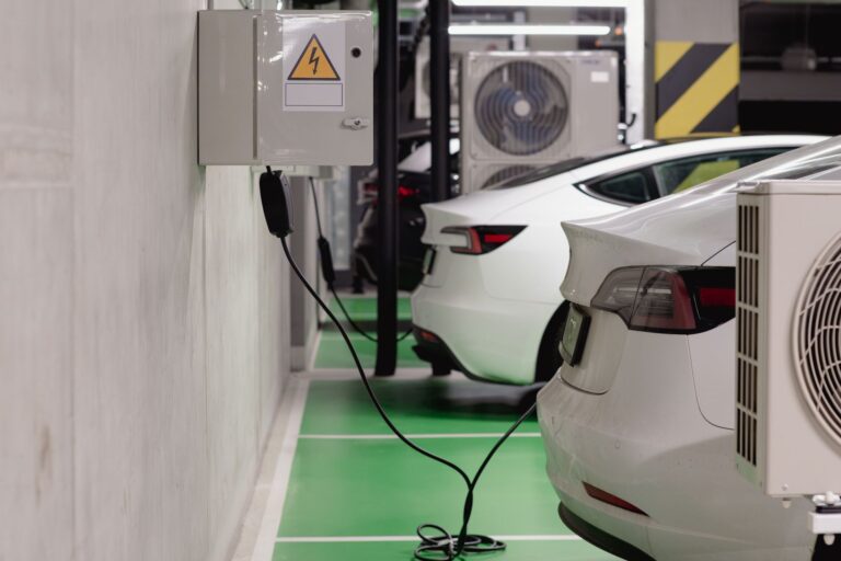 Elektroauto Ladestation Lademanagement ZEV Mehrfamilienhaus